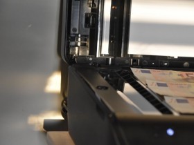 苏州打印机维修 联想LJ2400打印机无法上纸 打印机不了 上门维修快速解决问题